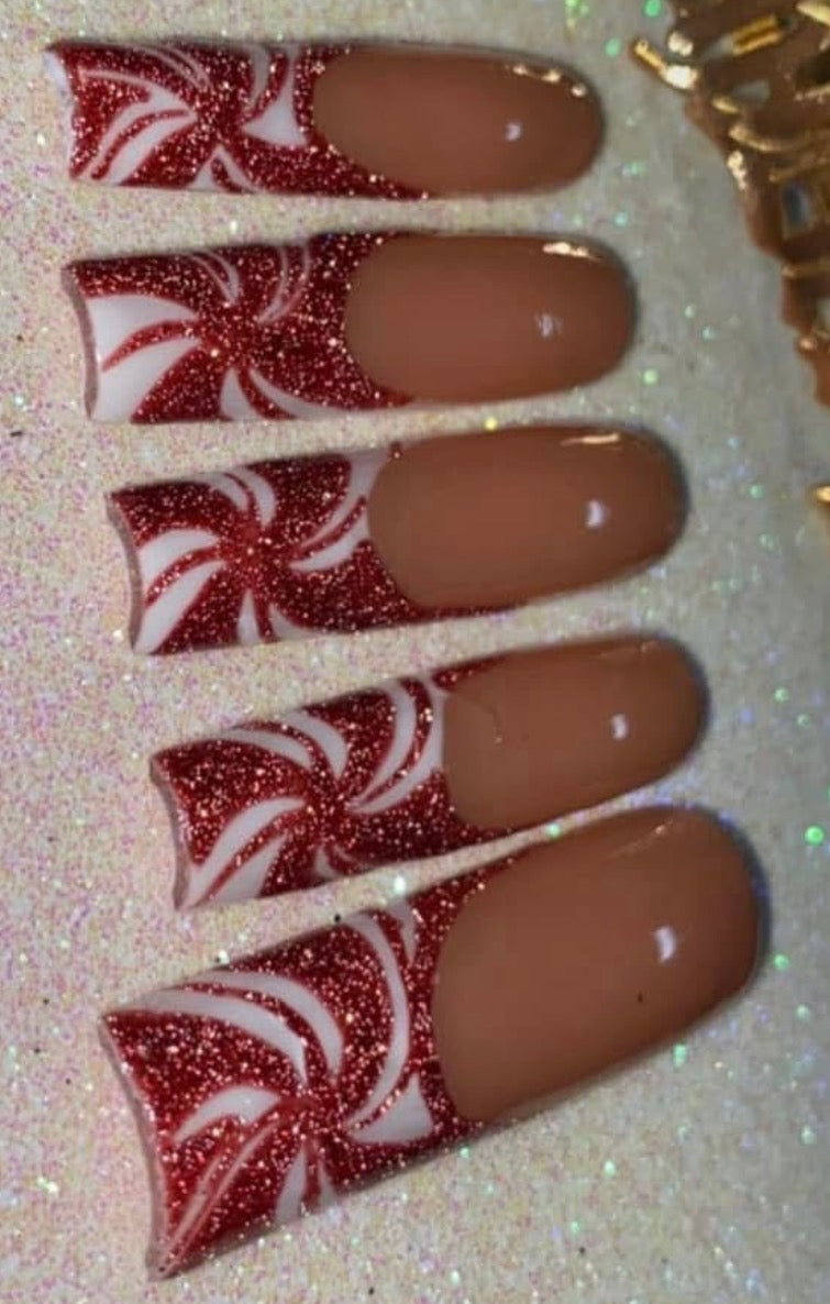 Seasonal nails